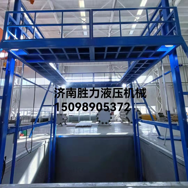 載重5噸特殊導(dǎo)軌式升降機(jī)2臺安裝完畢！